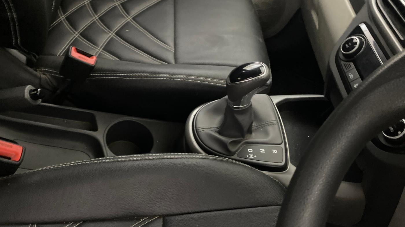 2020 Hyundai Grand i10 SPORTZ AT 1.2 KAPPA VTVT, Petrol, Automatic, 73,977 km, Gear Lever