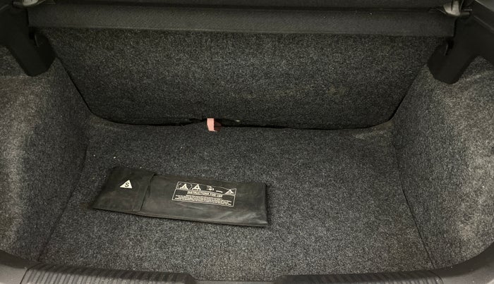 2018 Volkswagen Polo COMFORTLINE 1.0L MPI, Petrol, Manual, 27,544 km, Boot Inside