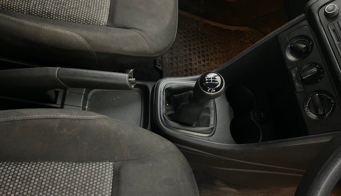 2018 Volkswagen Polo COMFORTLINE 1.0L MPI, Petrol, Manual, 27,544 km, Gear Lever