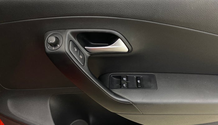 2018 Volkswagen Polo COMFORTLINE 1.0L MPI, Petrol, Manual, 27,544 km, Driver Side Door Panels Control