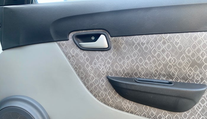 2018 Maruti Alto 800 LXI, Petrol, Manual, 43,734 km, Driver Side Door Panels Control
