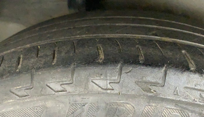 2017 Honda WR-V 1.2L I-VTEC VX MT, Petrol, Manual, 38,192 km, Right Rear Tyre Tread