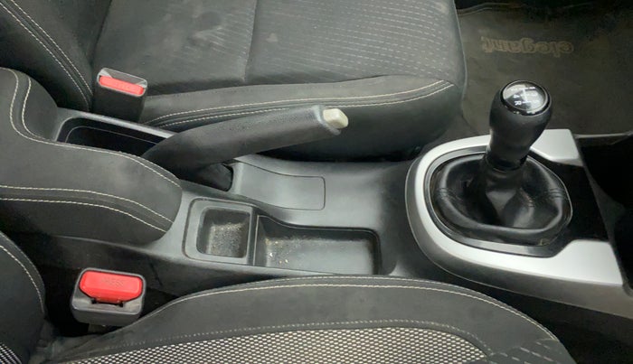 2017 Honda WR-V 1.2L I-VTEC VX MT, Petrol, Manual, 38,192 km, Gear Lever