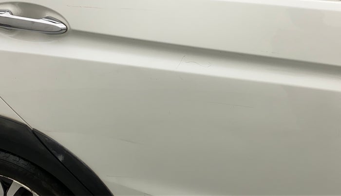 2017 Honda WR-V 1.2L I-VTEC VX MT, Petrol, Manual, 38,192 km, Right rear door - Minor scratches