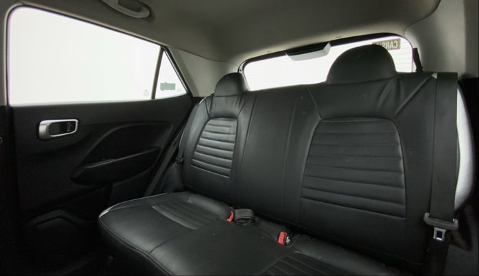 2020 Hyundai VENUE S 1.2, Petrol, Manual, 27,218 km, Right Side Rear Door Cabin