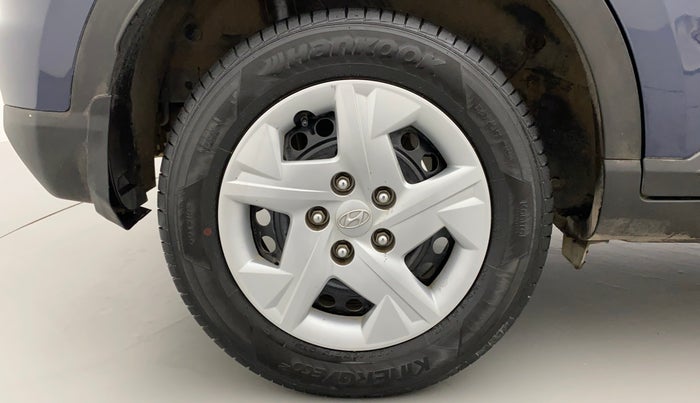2020 Hyundai VENUE S 1.2, Petrol, Manual, 27,218 km, Right Rear Wheel