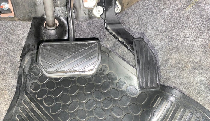 2018 Maruti Alto K10 VXI (O) AMT, Petrol, Automatic, 28,400 km, Pedals