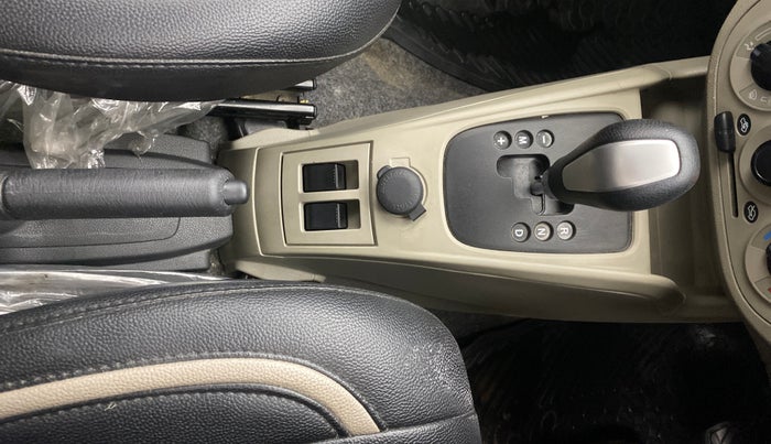 2018 Maruti Alto K10 VXI (O) AMT, Petrol, Automatic, 28,400 km, Gear Lever