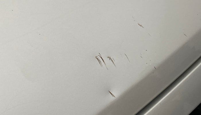 2014 Maruti Ritz VXI, Petrol, Manual, 42,657 km, Bonnet (hood) - Slightly dented
