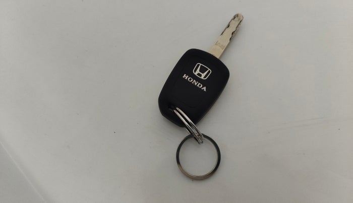 2016 Honda Jazz 1.2L I-VTEC V, Petrol, Manual, 35,751 km, Key Close Up