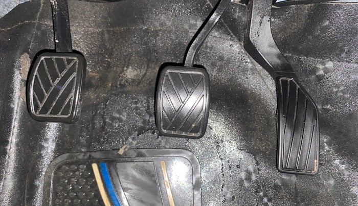 2020 Maruti S Cross ZETA 1.5, Petrol, Manual, 49,425 km, Pedals