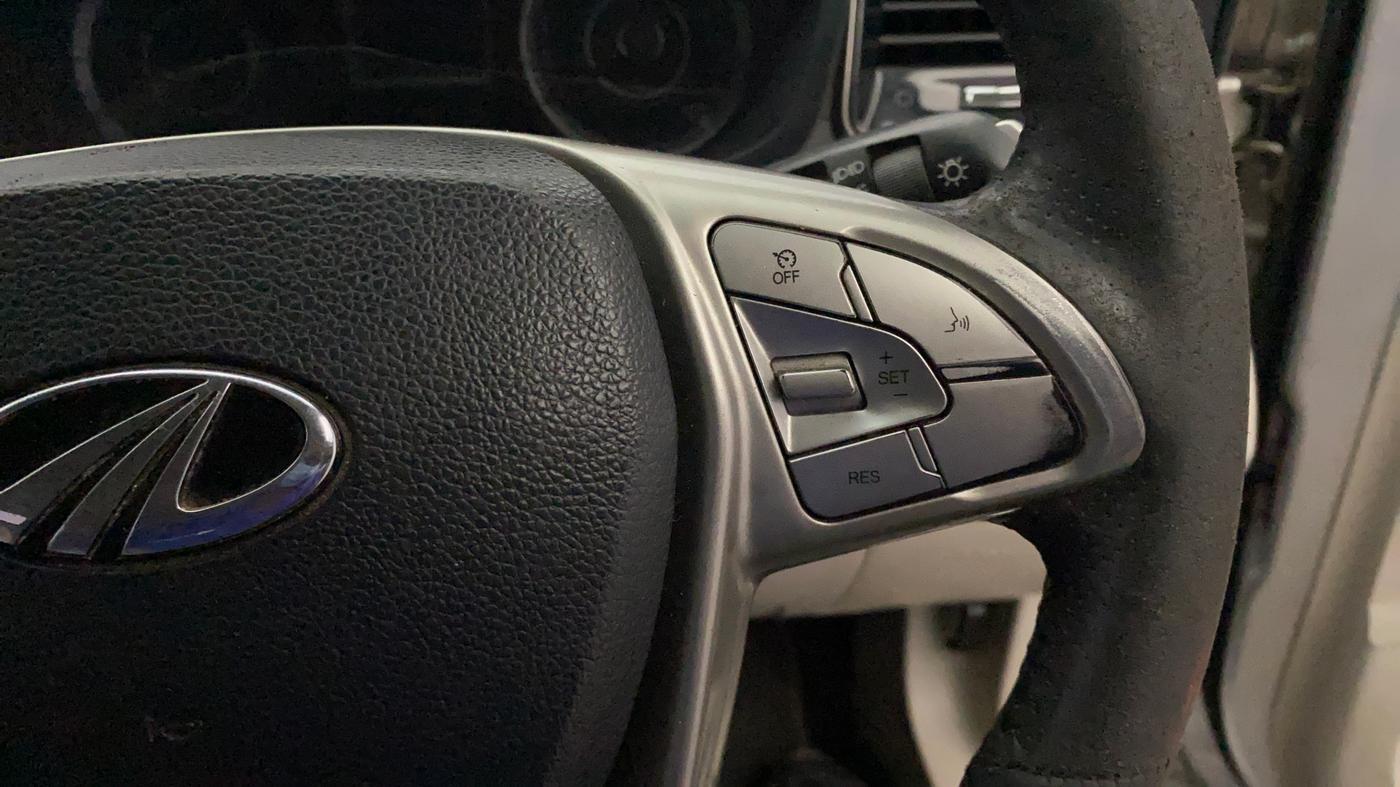 2020 Mahindra XUV300 W8 (O) 1.2 PETROL, Petrol, Manual, 91,363 km, Adaptive Cruise Control