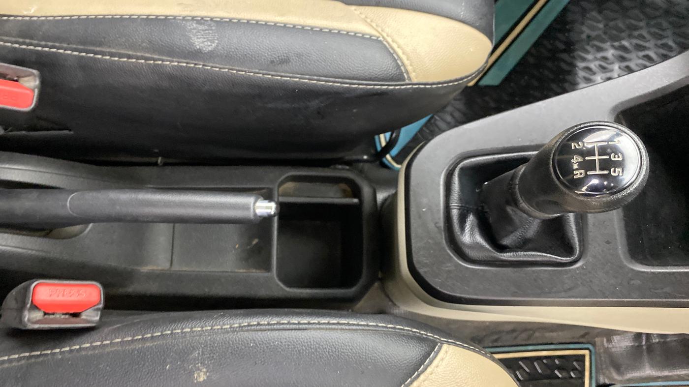 2020 Maruti New Wagon-R VXI 1.0, Petrol, Manual, 46,184 km, Gear Lever