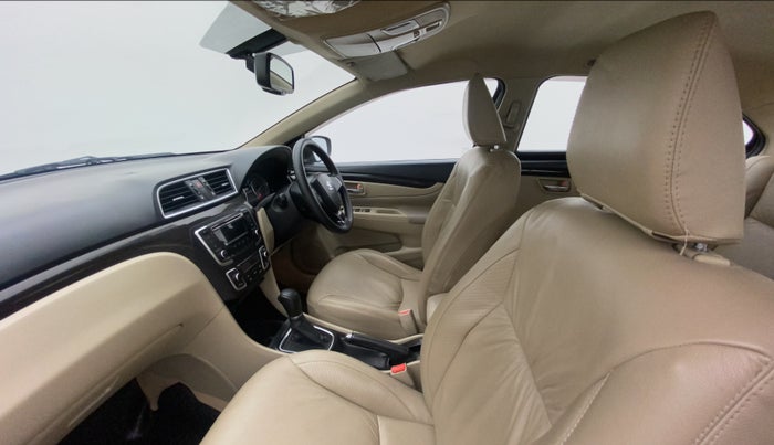 2016 Maruti Ciaz ZXI AT, Petrol, Automatic, 73,652 km, Right Side Front Door Cabin