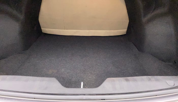 2016 Maruti Ciaz ZXI AT, Petrol, Automatic, 73,652 km, Boot Inside
