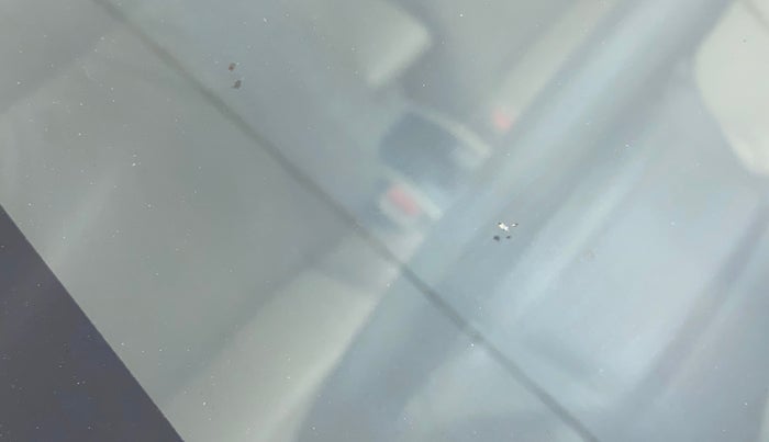 2016 Maruti Ciaz ZXI AT, Petrol, Automatic, 73,652 km, Front windshield - Minor spot on windshield