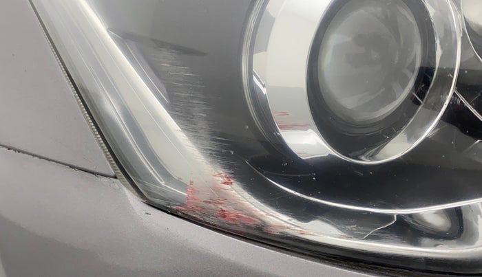 2016 Maruti Ciaz ZXI AT, Petrol, Automatic, 73,652 km, Right headlight - Minor scratches