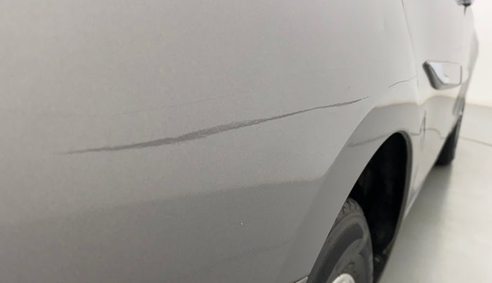 2016 Maruti Ciaz ZXI AT, Petrol, Automatic, 73,652 km, Right quarter panel - Minor scratches