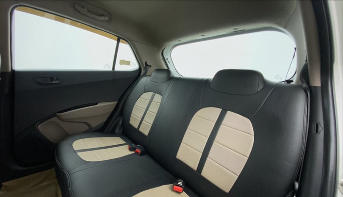 2014 Hyundai Grand i10 MAGNA 1.2 VTVT, Petrol, Manual, 51,844 km, Right Side Rear Door Cabin