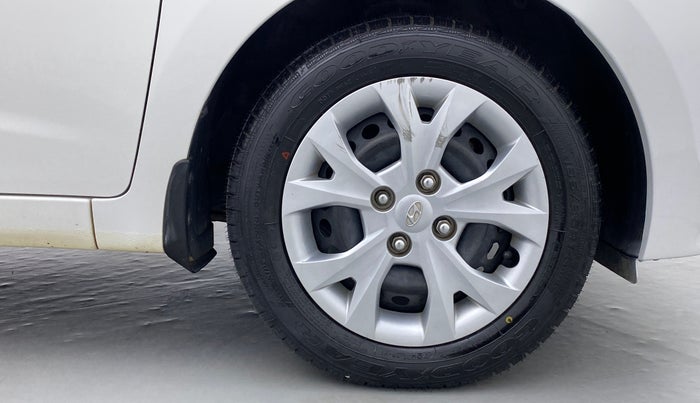 2014 Hyundai Grand i10 MAGNA 1.2 VTVT, Petrol, Manual, 51,844 km, Right Front Wheel