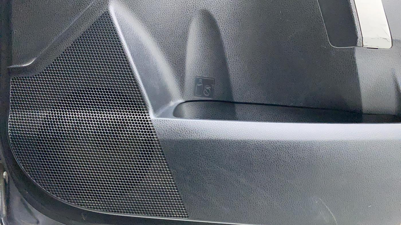 2016 Toyota Corolla Altis G AT, Petrol, Automatic, 90,886 km, Speaker