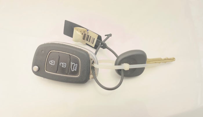 2017 Hyundai Elite i20 SPORTZ 1.2, Petrol, Manual, 77,465 km, Key Close Up