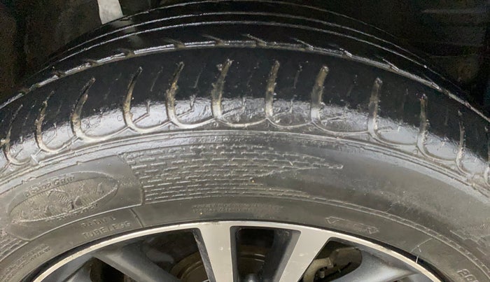 2018 Toyota Corolla Altis VL CVT PETROL, Petrol, Automatic, 97,142 km, Right Front Tyre Tread