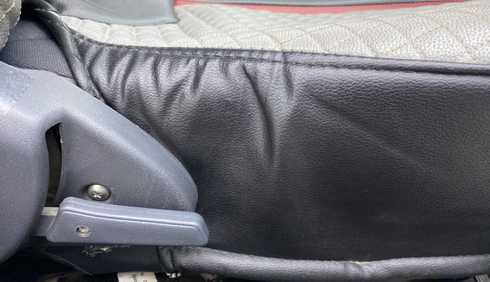 2018 Maruti Alto 800 LXI, Petrol, Manual, 46,684 km, Driver Side Adjustment Panel