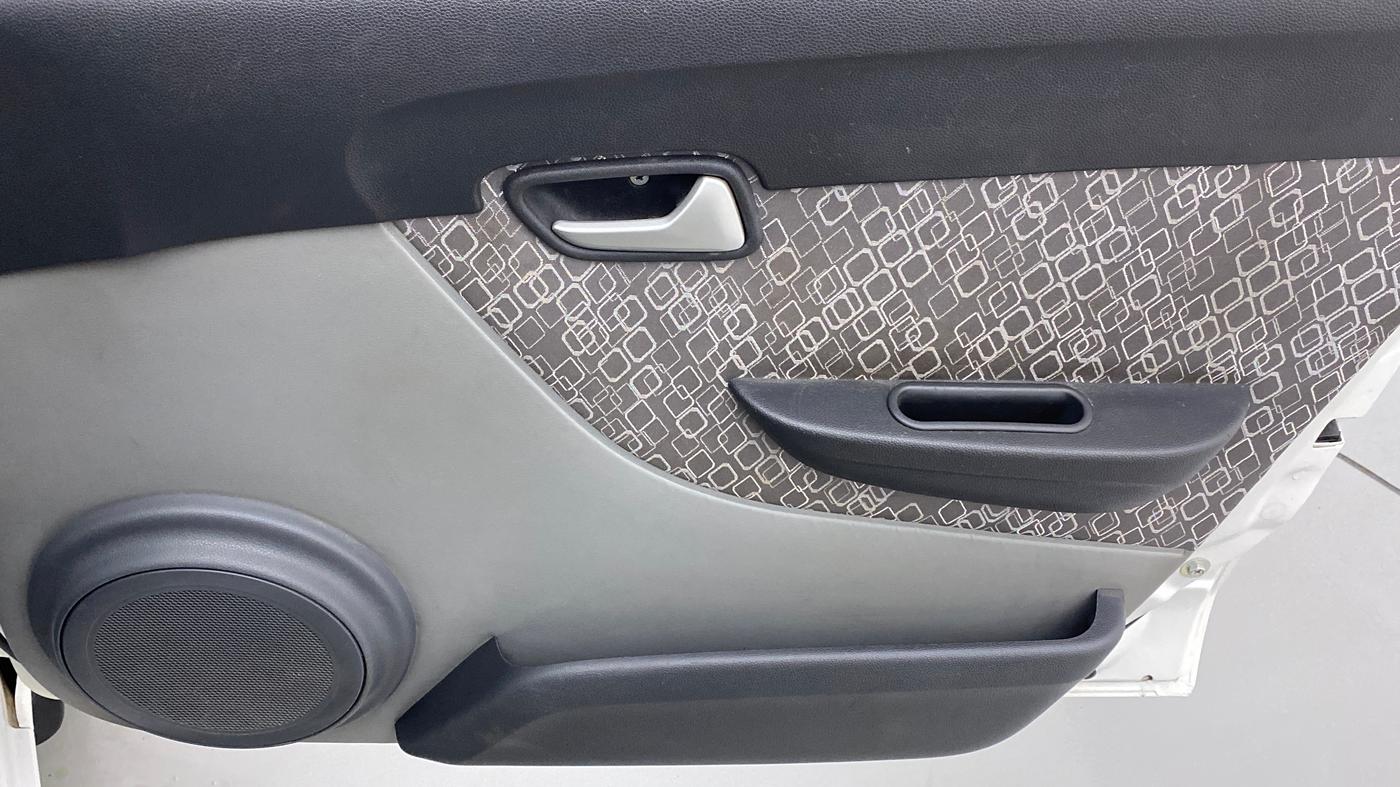 2018 Maruti Alto 800 LXI, Petrol, Manual, 46,684 km, Driver Side Door Panels Control