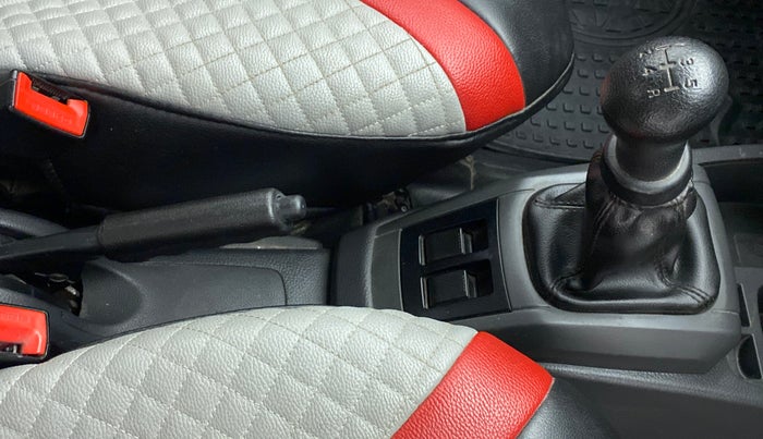 2018 Maruti Alto 800 LXI, Petrol, Manual, 46,684 km, Gear Lever