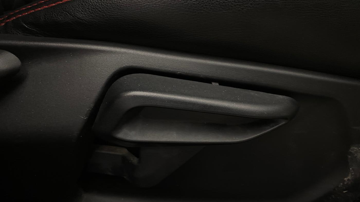 2021 Tata NEXON XZ PLUS PETROL SUNROOF, Petrol, Manual, 28,705 km, Driver Side Adjustment Panel