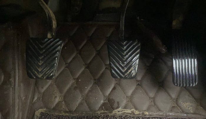 2019 Hyundai Verna 1.6 VTVT SX O, Petrol, Manual, 1,04,110 km, Pedals