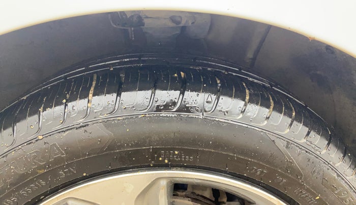 2019 Hyundai Verna 1.6 VTVT SX O, Petrol, Manual, 1,04,110 km, Right Front Tyre Tread