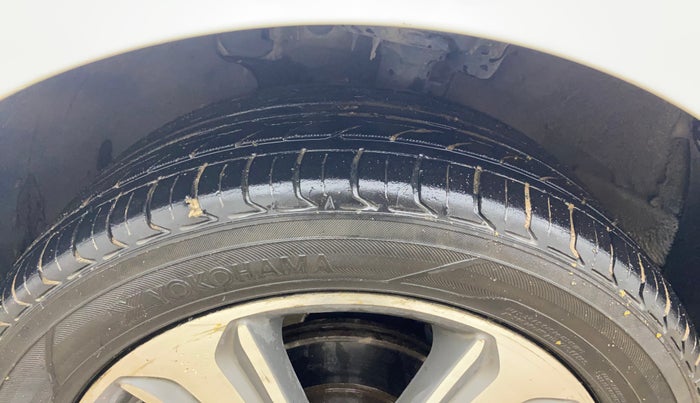 2019 Hyundai Verna 1.6 VTVT SX O, Petrol, Manual, 1,04,110 km, Left Front Tyre Tread