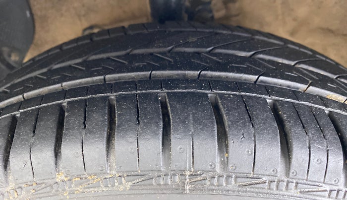 2022 Hyundai XCENT PRIME 	T+ CNG, CNG, Manual, 13,444 km, Left Front Tyre Tread