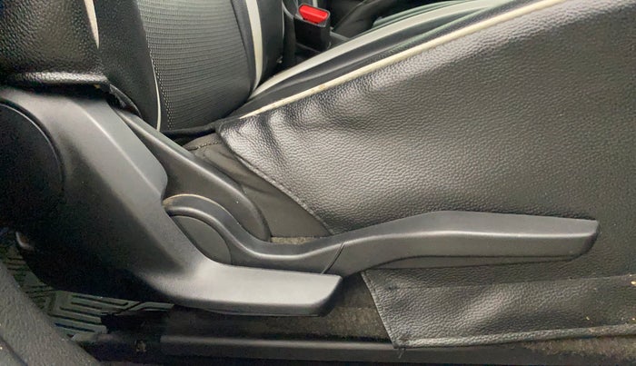 2019 Maruti Baleno ALPHA DIESEL 1.3, Diesel, Manual, 72,322 km, Driver Side Adjustment Panel