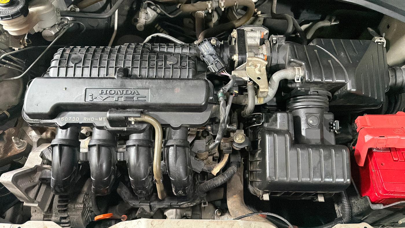 2015 Honda Amaze 1.2L I-VTEC S, Petrol, Manual, 32,216 km, Engine View