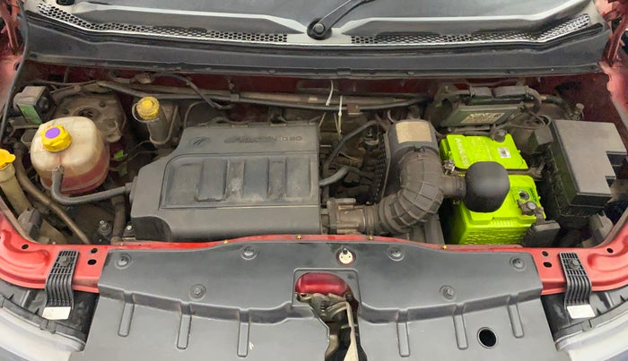 2017 Mahindra KUV 100 NXT K8 P 6 STR DUAL TONE, Petrol, Manual, 40,703 km, Engine View