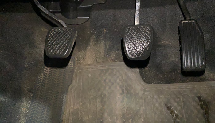 2016 Honda BR-V 1.5L I-VTEC VX, Petrol, Manual, 59,828 km, Pedals