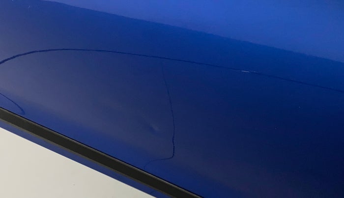 2019 Hyundai Elite i20 ASTA 1.2 (O), Petrol, Manual, 33,640 km, Driver-side door - Minor scratches