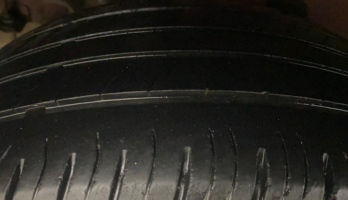 2019 Hyundai VENUE SX PLUS 1.0 TURBO DCT, Petrol, Automatic, 74,401 km, Right Rear Tyre Tread