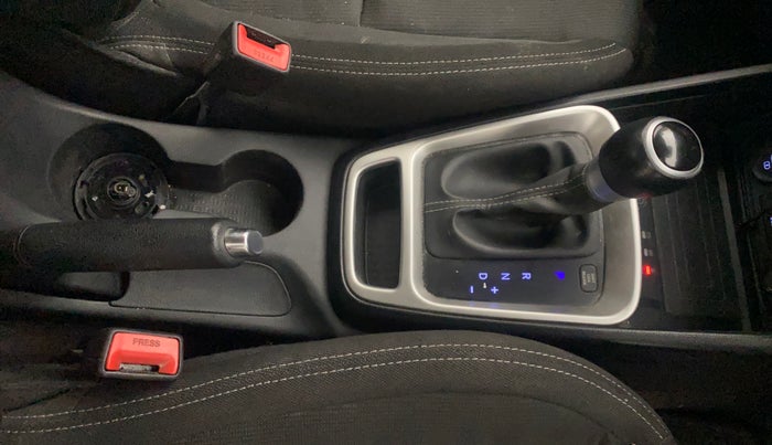 2019 Hyundai VENUE SX PLUS 1.0 TURBO DCT, Petrol, Automatic, 74,401 km, Gear Lever