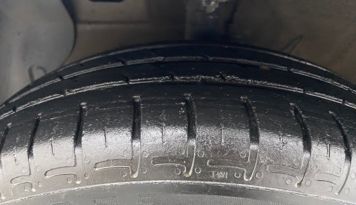 2020 Hyundai GRAND I10 NIOS SPORTZ PETROL, Petrol, Manual, 45,807 km, Left Front Tyre Tread
