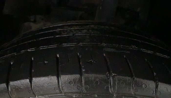 2021 Tata NEXON XM SUNROOF PETROL, Petrol, Manual, 45,192 km, Left Front Tyre Tread
