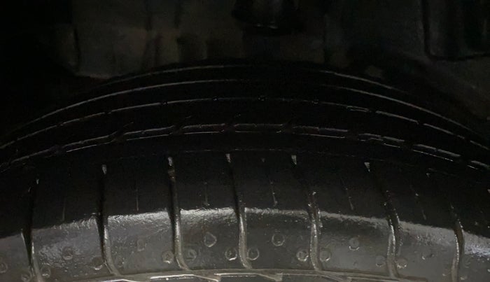 2021 Tata NEXON XM SUNROOF PETROL, Petrol, Manual, 45,192 km, Right Rear Tyre Tread