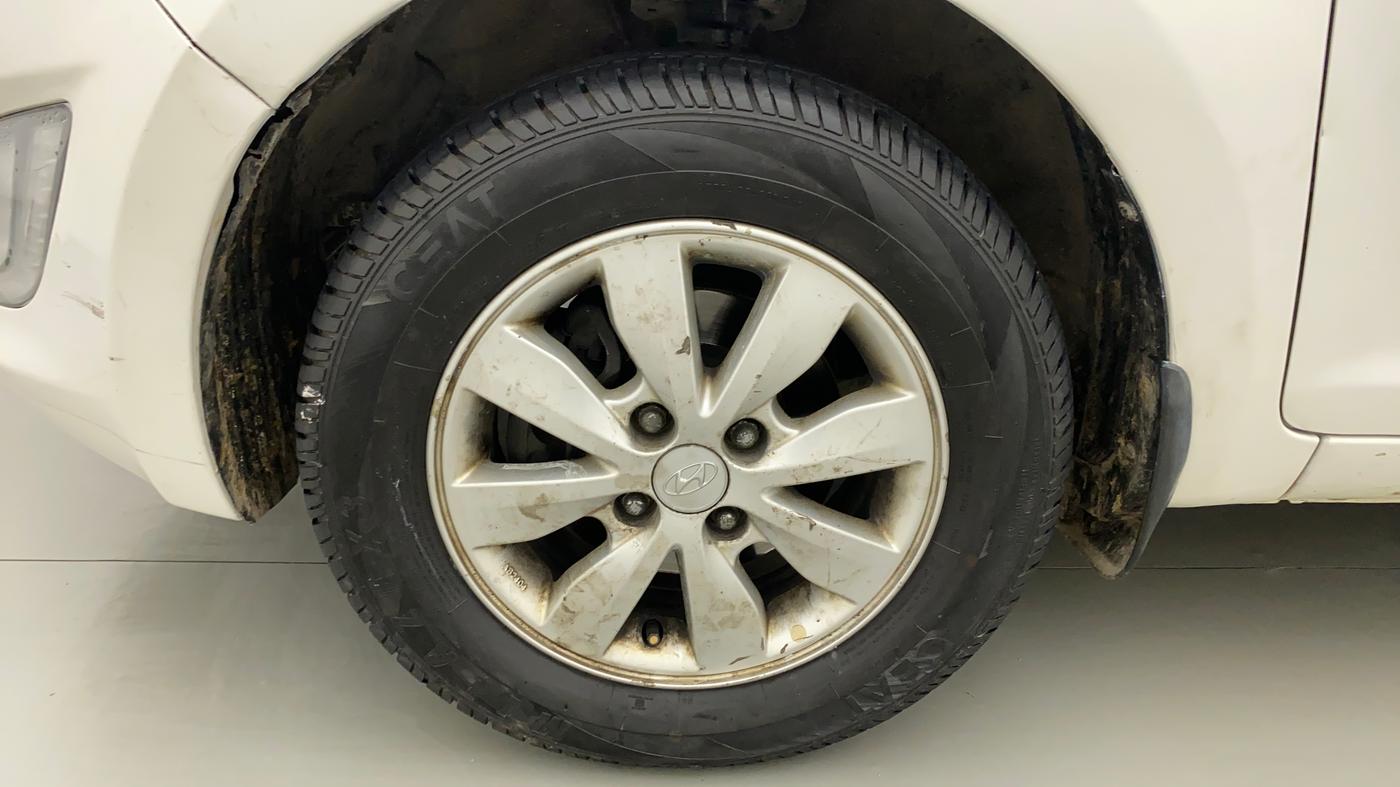 2014 Hyundai i20 SPORTZ 1.2, Petrol, Manual, 82,356 km, Left Front Wheel