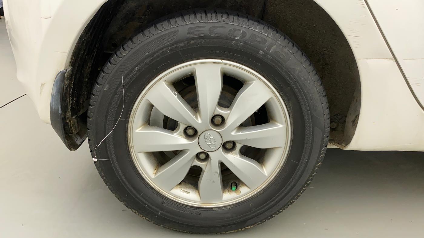 2014 Hyundai i20 SPORTZ 1.2, Petrol, Manual, 82,356 km, Right Rear Wheel