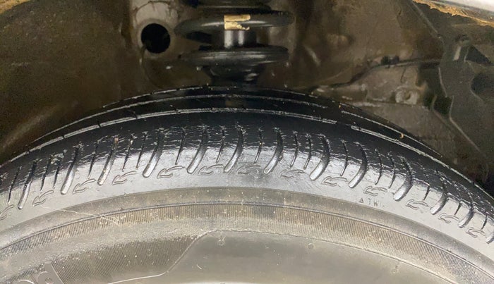 2020 Maruti S PRESSO VXI PLUS AMT, Petrol, Automatic, 74,420 km, Right Front Tyre Tread