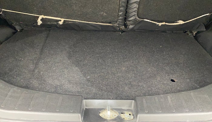 2017 Maruti Wagon R 1.0 VXI+, Petrol, Manual, 88,391 km, Boot Inside