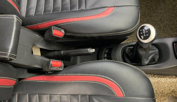 2017 Maruti Wagon R 1.0 VXI+, Petrol, Manual, 88,391 km, Gear Lever